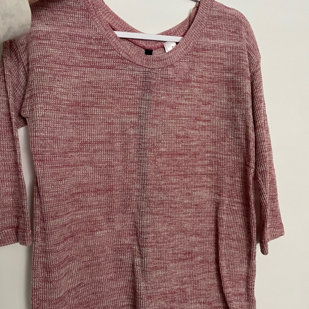 Sweater with black bow back